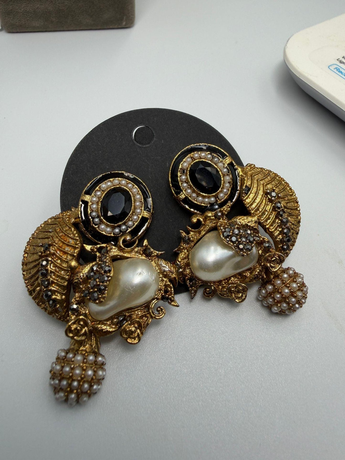 Luxury Gold-Toned Pearl & Black Stone fusion Earrings pakistani bollywood Style