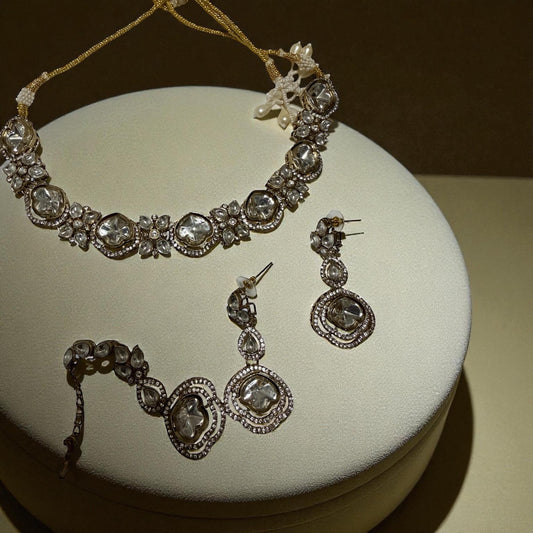 Bollywood Kundan Necklace Set - Traditional Indian Jewelry