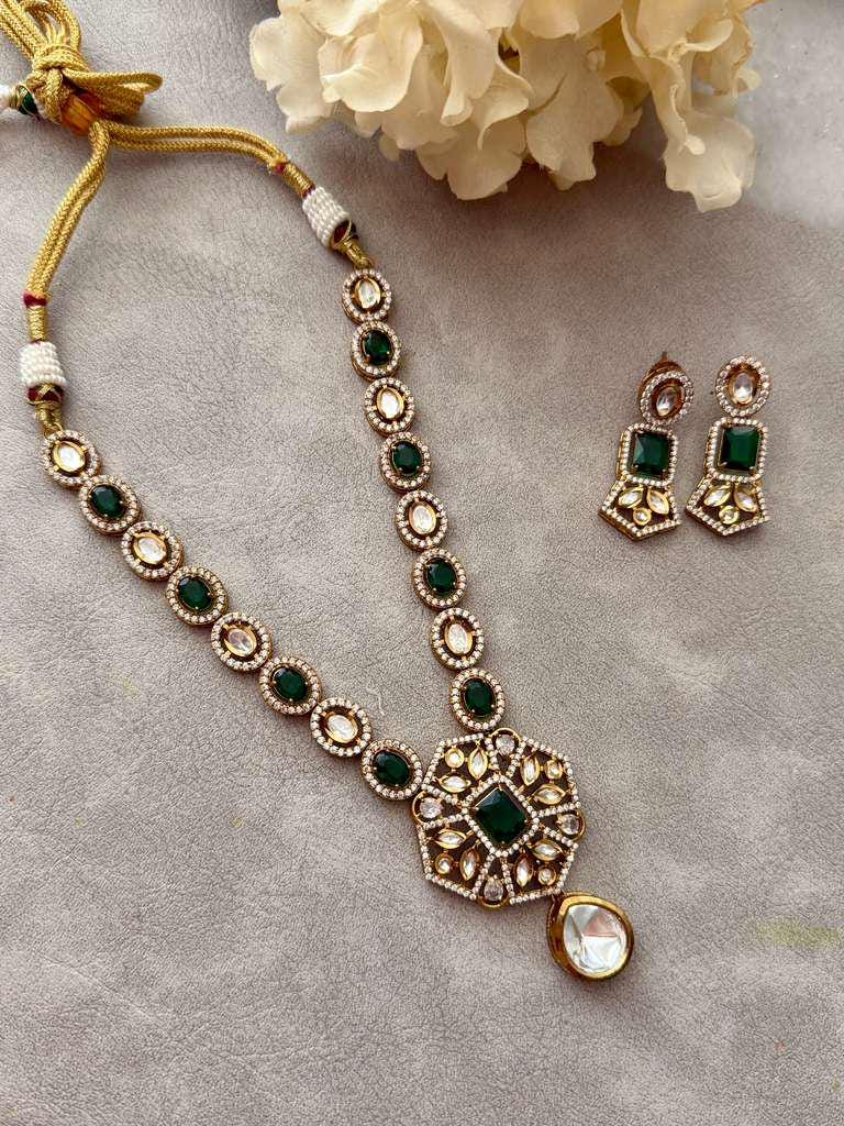 Emerald Green Kundan Necklace Set | Gold Bridal Necklace with Matching Earrings | Indian Wedding Jewelry