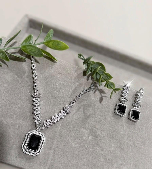 Geometric Necklace and Dangle Earrings for Party Wear