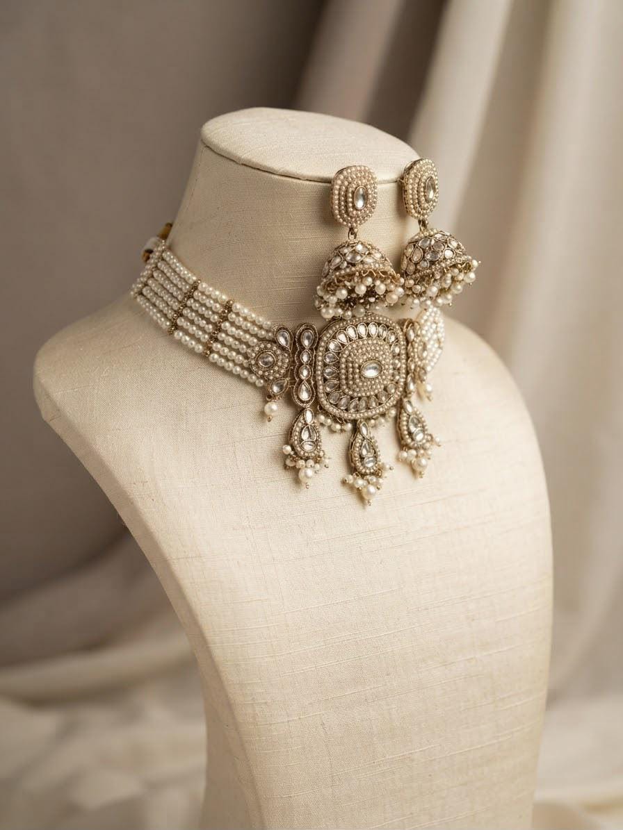 Statement Gold Tone Kundan Pearl Choker/Necklace Jewelry Set