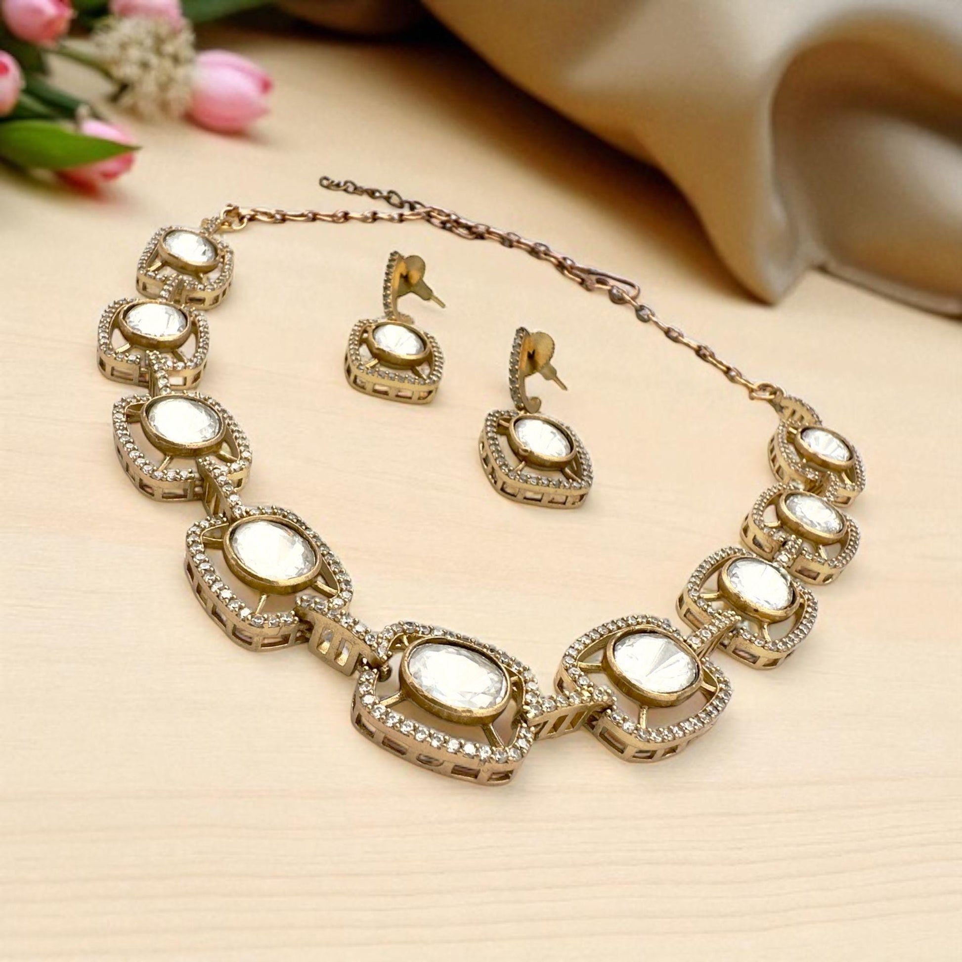Traditional Kundan Necklace Set with Earrings Gold Plated Elegant Indian Jewelry