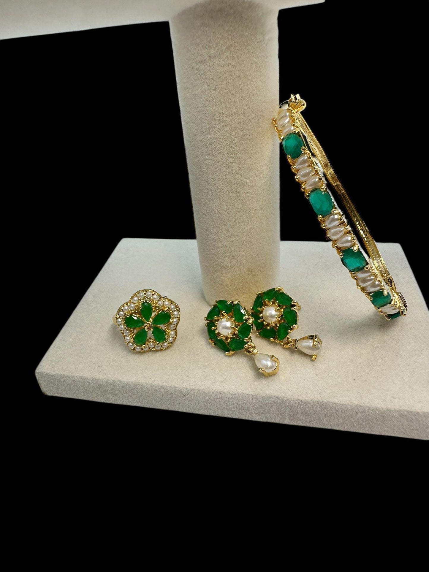 Mother of Pearl & Turquoise Jewelry Set - Gold Plated Elegance