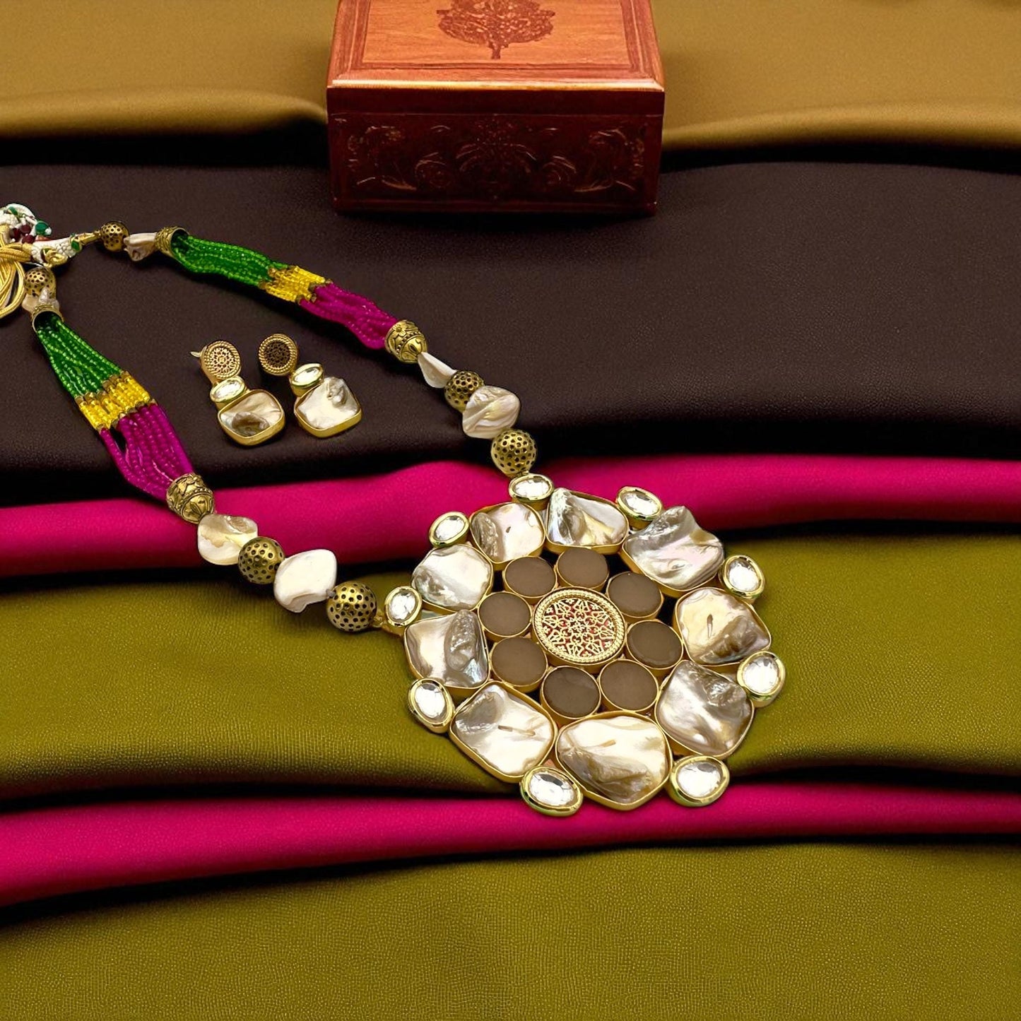 Boho Chic traditional Kundan mala Set with barouk Pearls & Gemstones - Unique Indian Jewelry