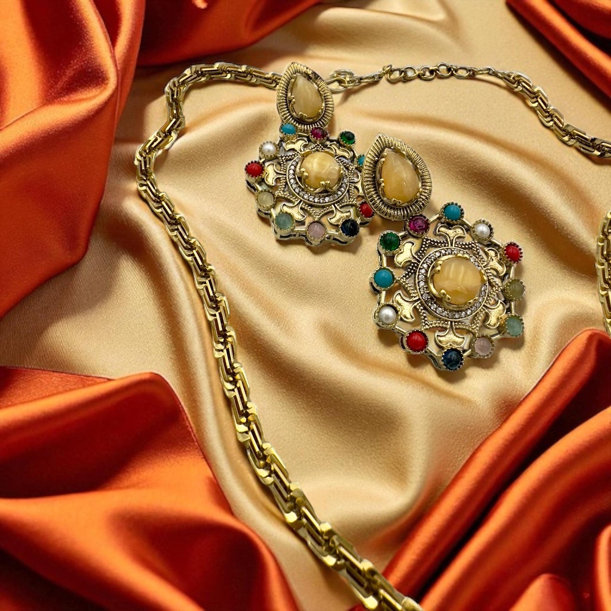 Boho Chic Kundan doublet Necklace Set with semi precious Gemstones - Unique Indian fusion Jewelry