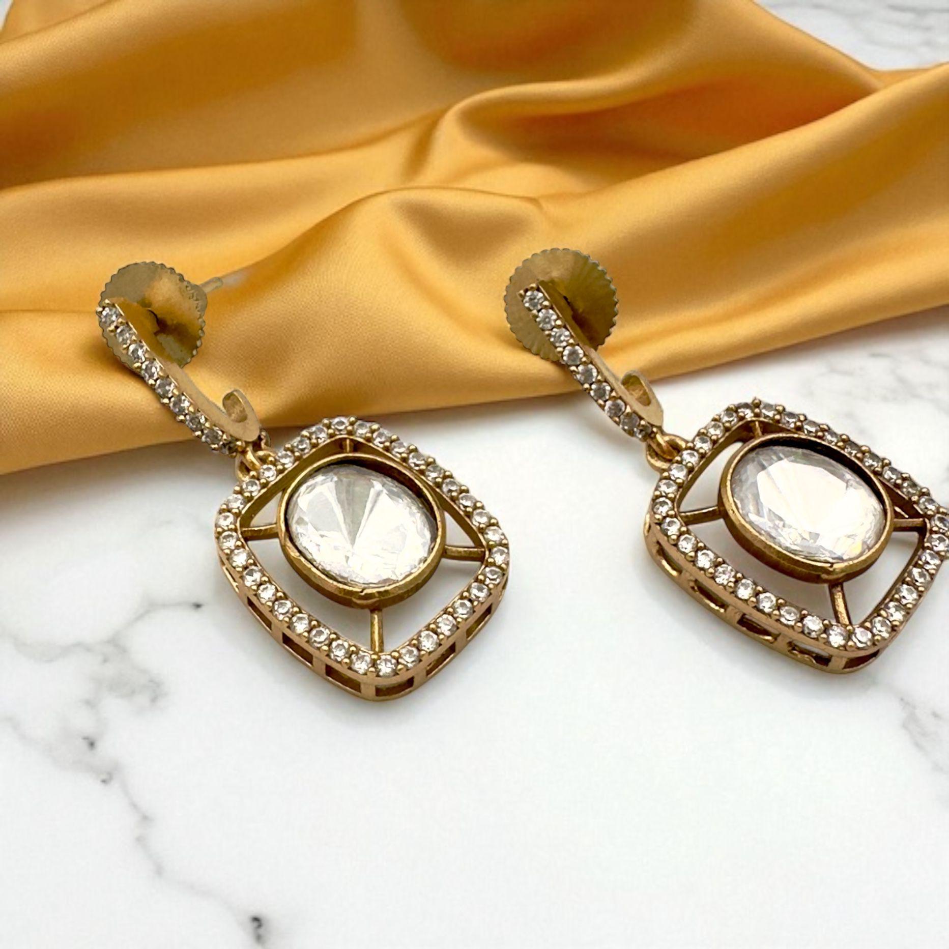 Traditional Kundan Necklace Set with Earrings Gold Plated Elegant Indian Jewelry