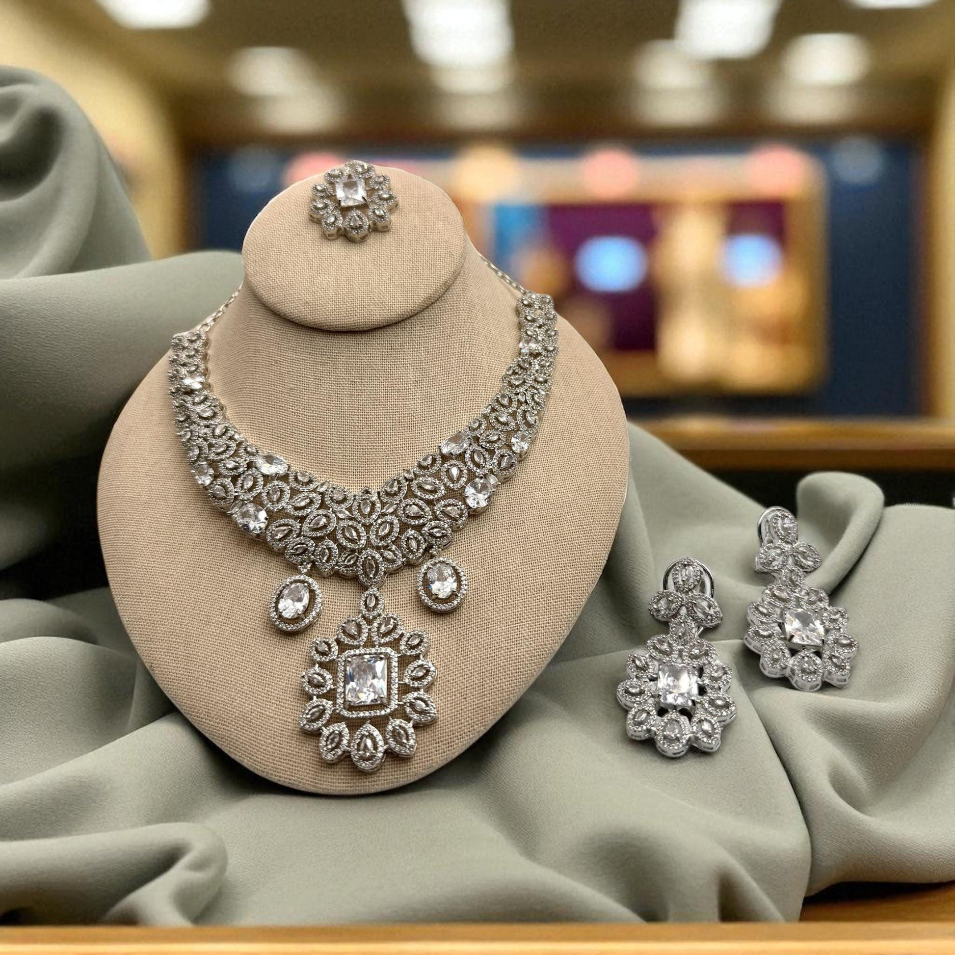 Designer Necklace Set with tikka bindya AD Stones Luxury Wedding Party Jewelry