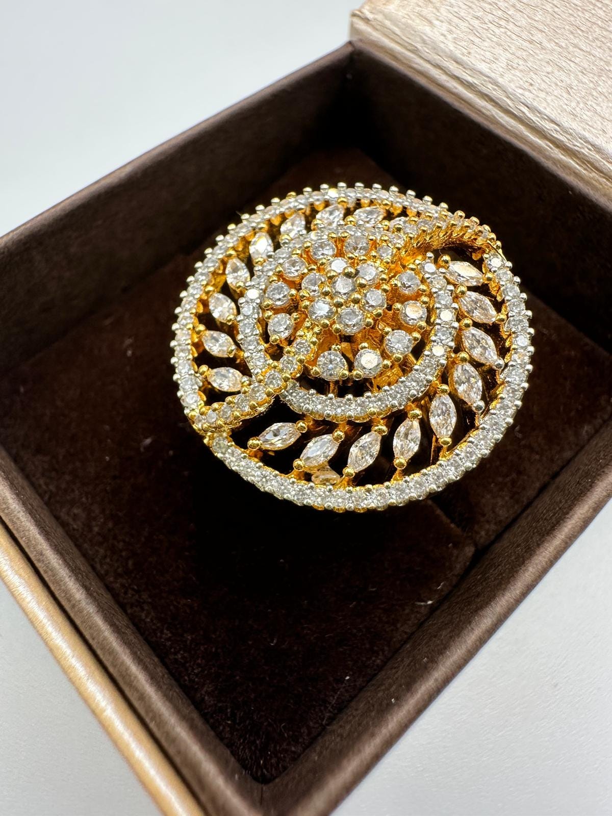 Cubic Zirconia Ring Gold Plated | Elegant Statement Jewelry with Leaf Motif