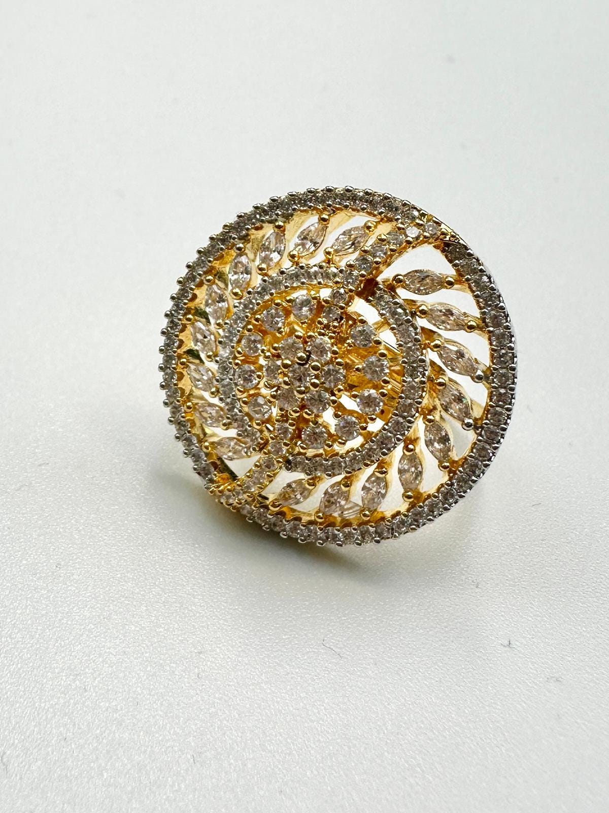 Cubic Zirconia Ring Gold Plated | Elegant Statement Jewelry with Leaf Motif