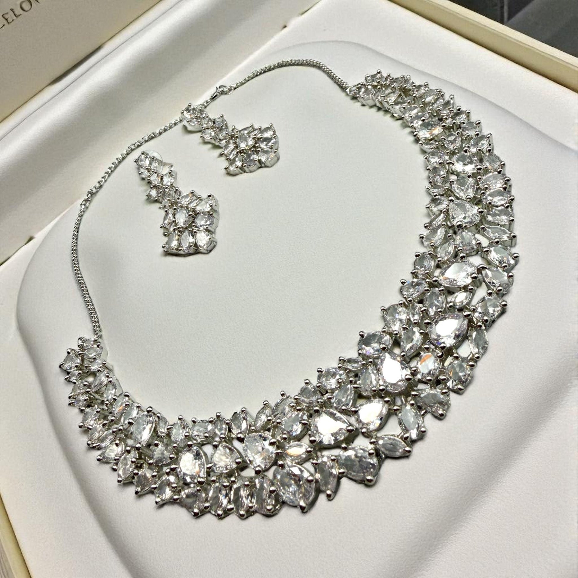 Bollywood ad Necklace & Earrings Set - rhodium | Sparkling prom / wedding / engagement Jewelry