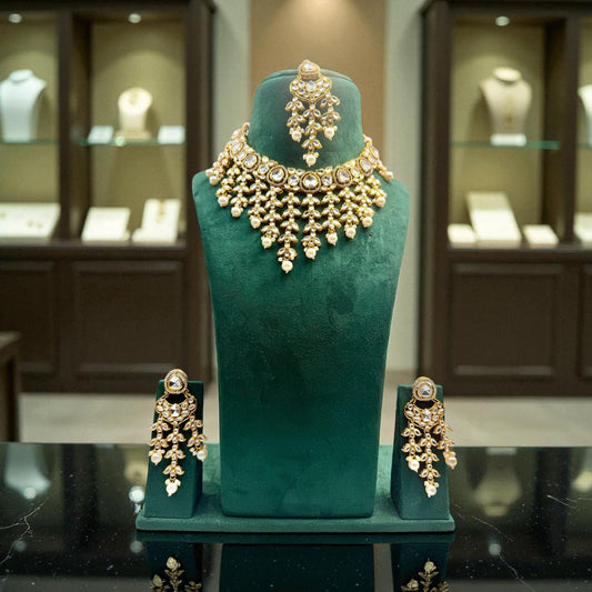 Kundan Necklace Set with Pearls | Indian Wedding Jewelry | Gold plated Choker with Earrings & Maang Tikka | Traditional Polki Jewelry