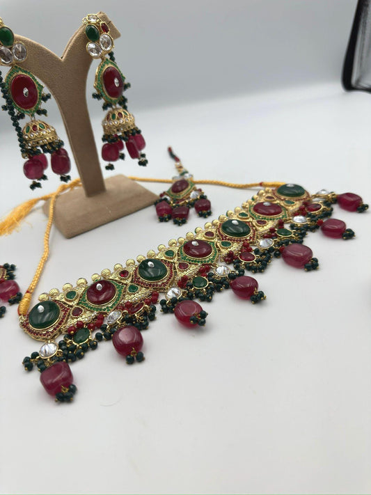 Exquisite Red and Green Kundan Necklace Set with Earrings - Traditional Indian Bridal Jewelry