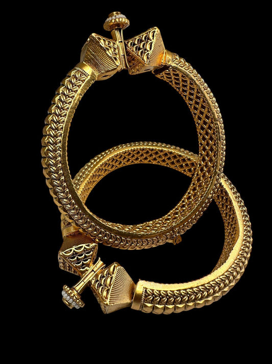 Chunky Kada Set Rajwari Gold Plated Size 2.6/2.8 Openable
