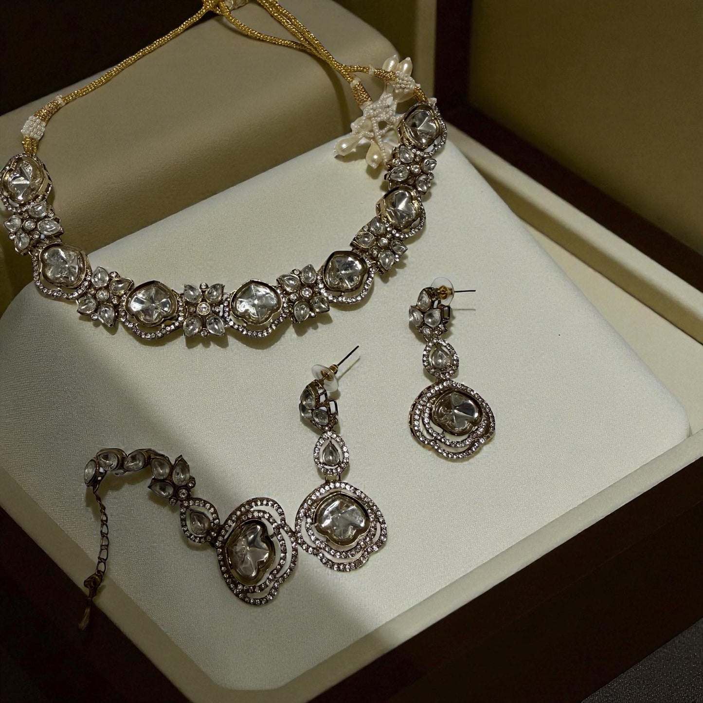 Bollywood Kundan Necklace Set - Traditional Indian Jewelry