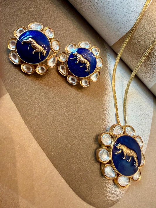 Lion gold plated set with Monzonite stones