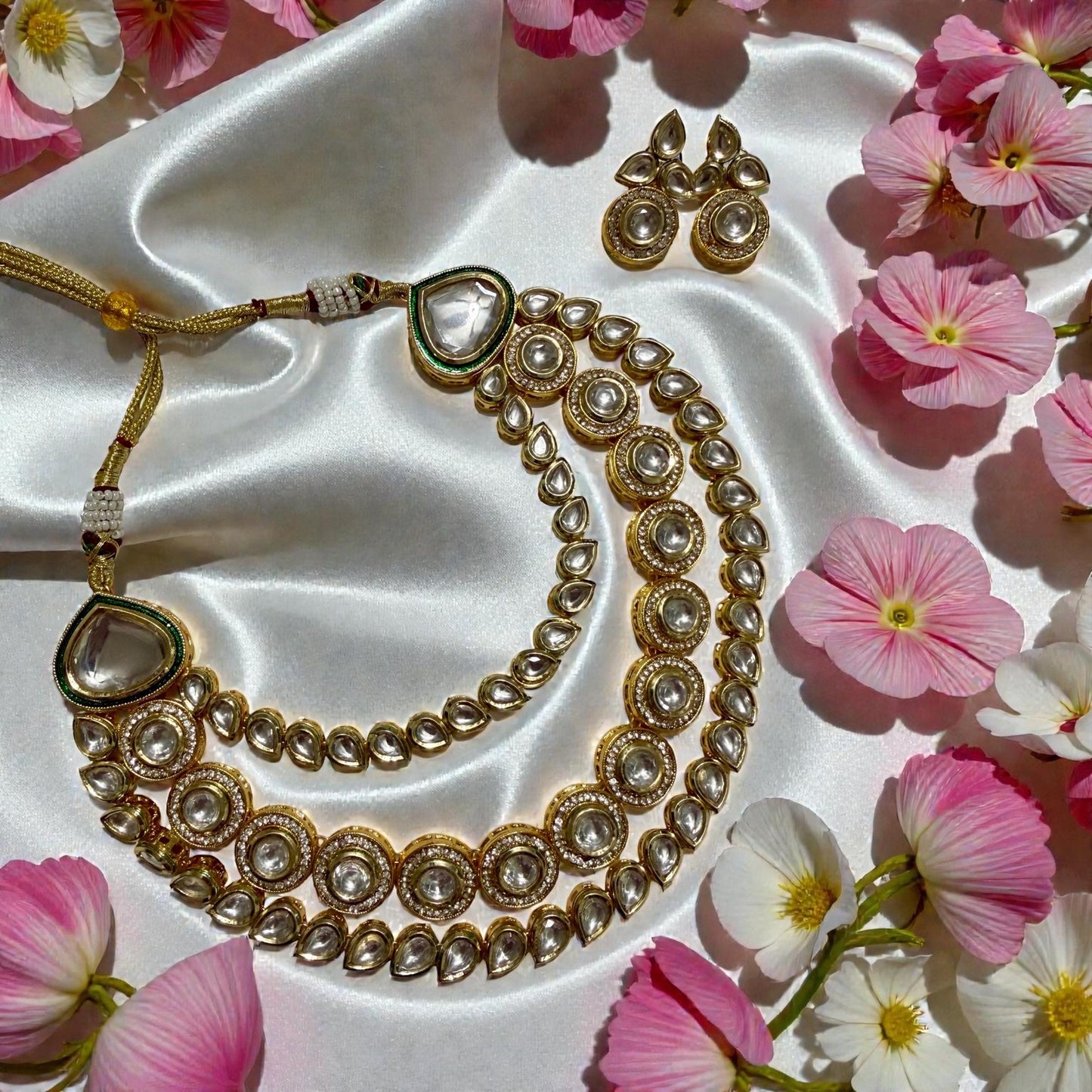 Bollywood India Pakistani kundan necklace multi layered with earrings.