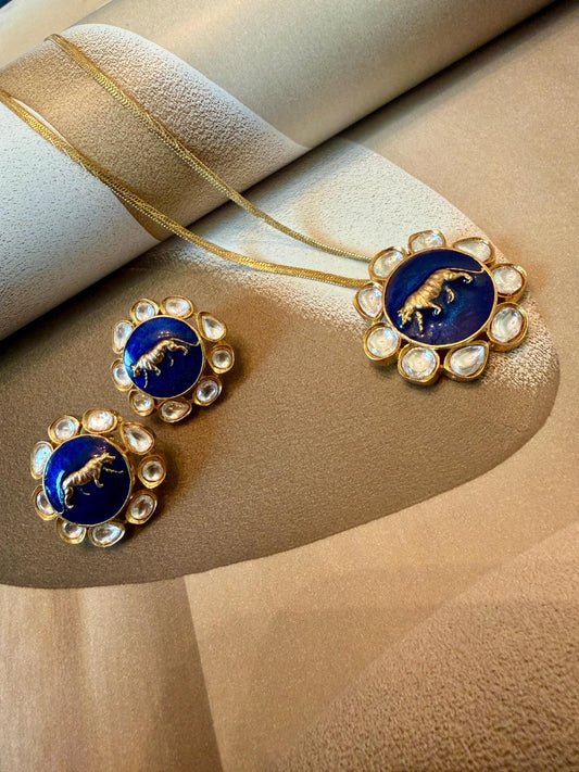 Lion gold plated set with Monzonite stones
