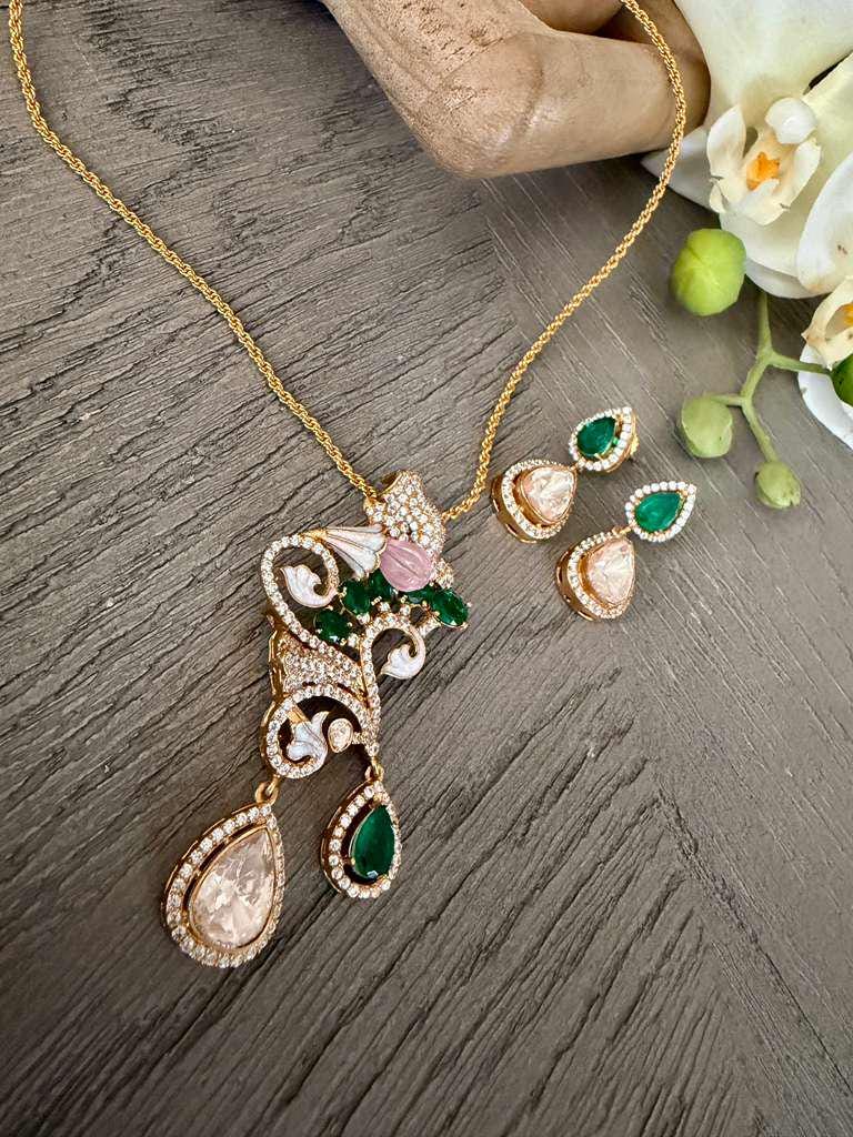 Green Teardrop Necklace Set, Vintage Statement Pendant Necklace with Earrings