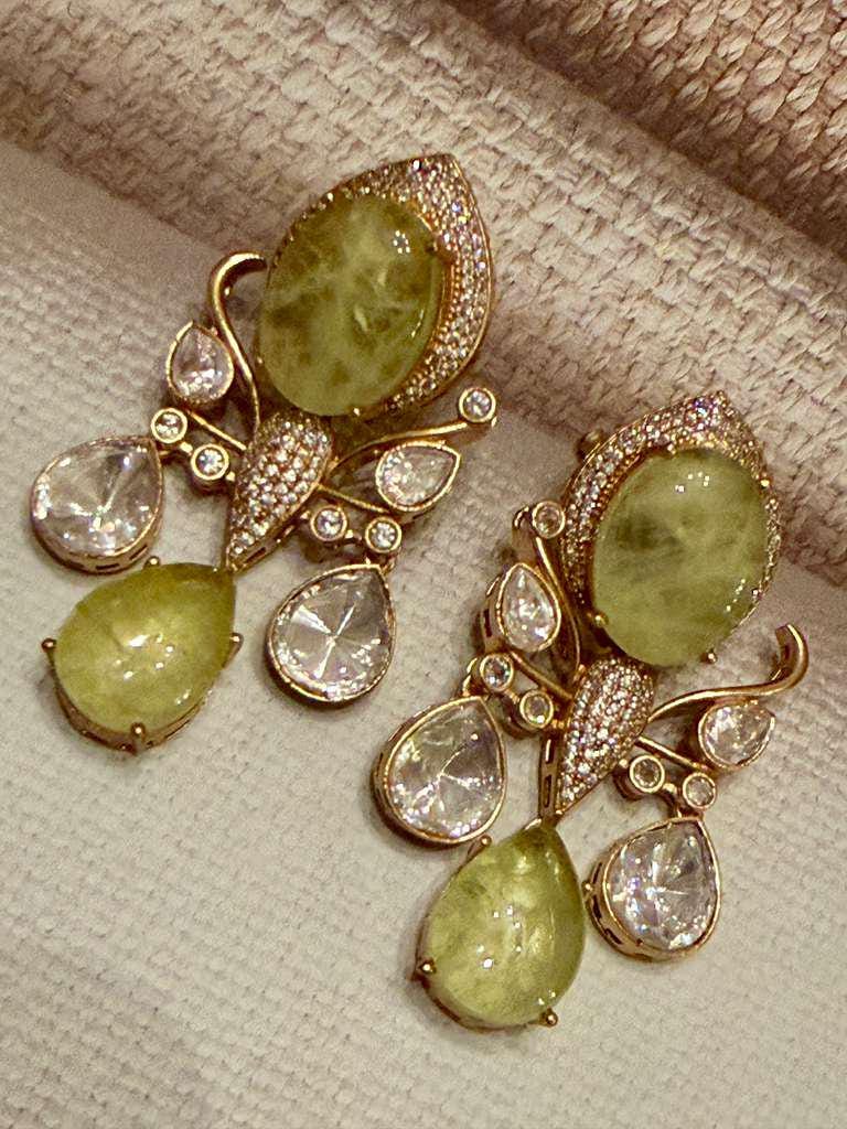 Vintage Gold Tone Floral Statement Drop Earrings, Bridal Party Jewelry