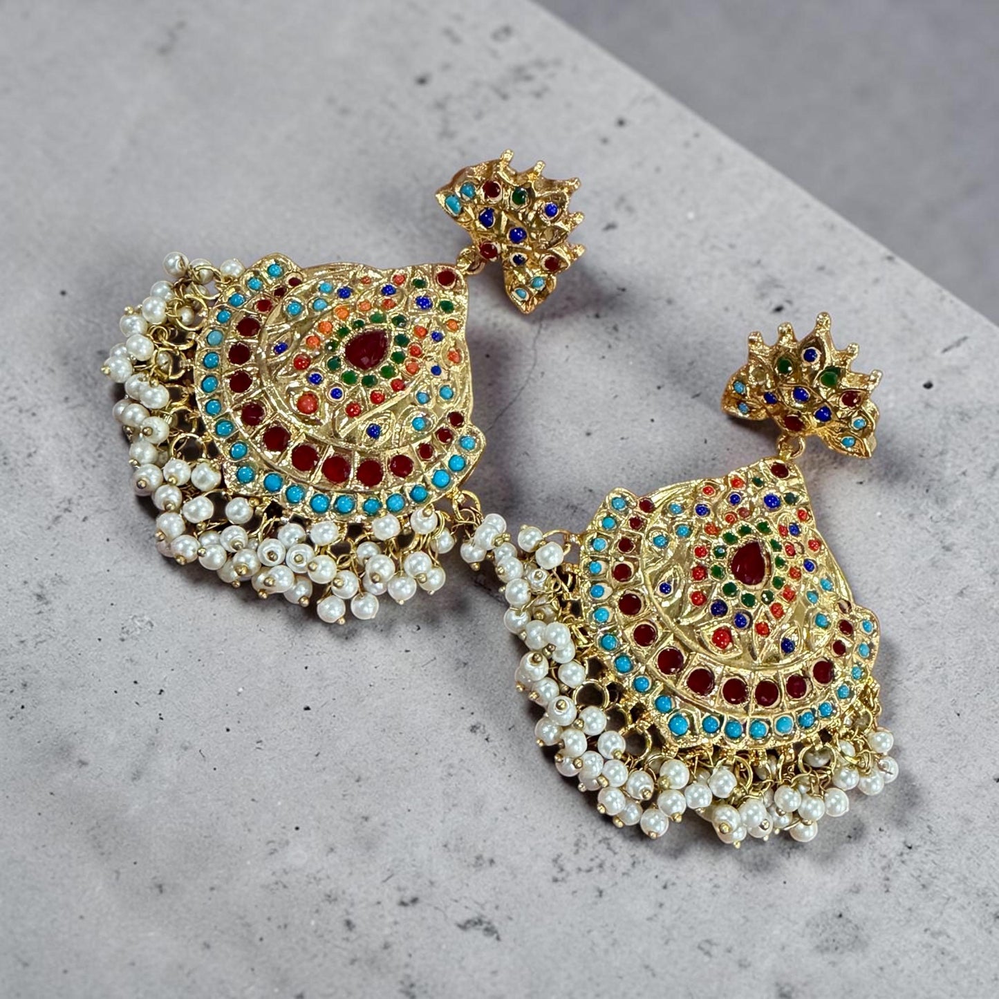 Bollywood Jadao Set: Gold Plated Necklace, Earrings, Tikka with Semi-Precious Stones