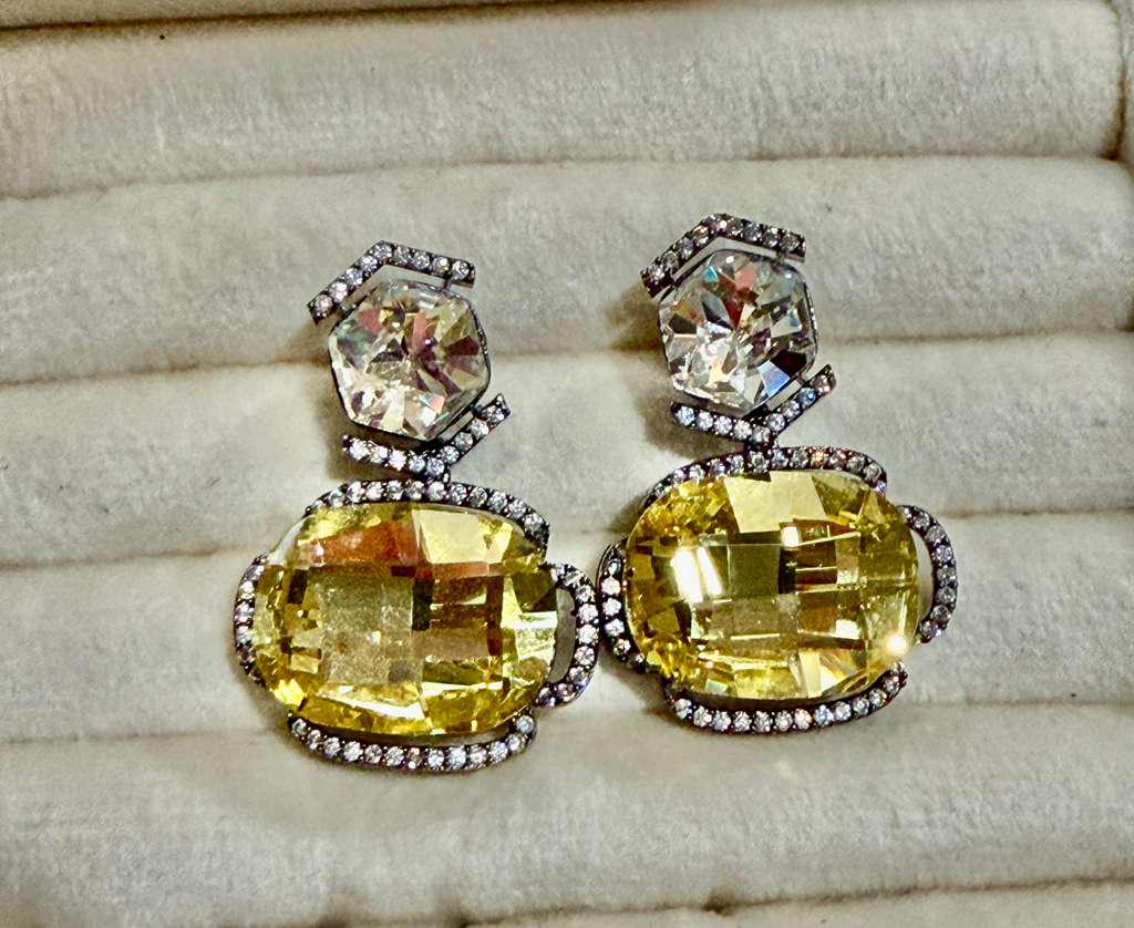 Statement Geometric Drop Earrings with Cubic Zirconia Accents – Luxury Dangle Style