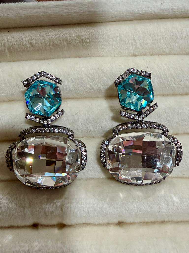 Statement Geometric Drop Earrings with Cubic Zirconia Accents – Luxury Dangle Style