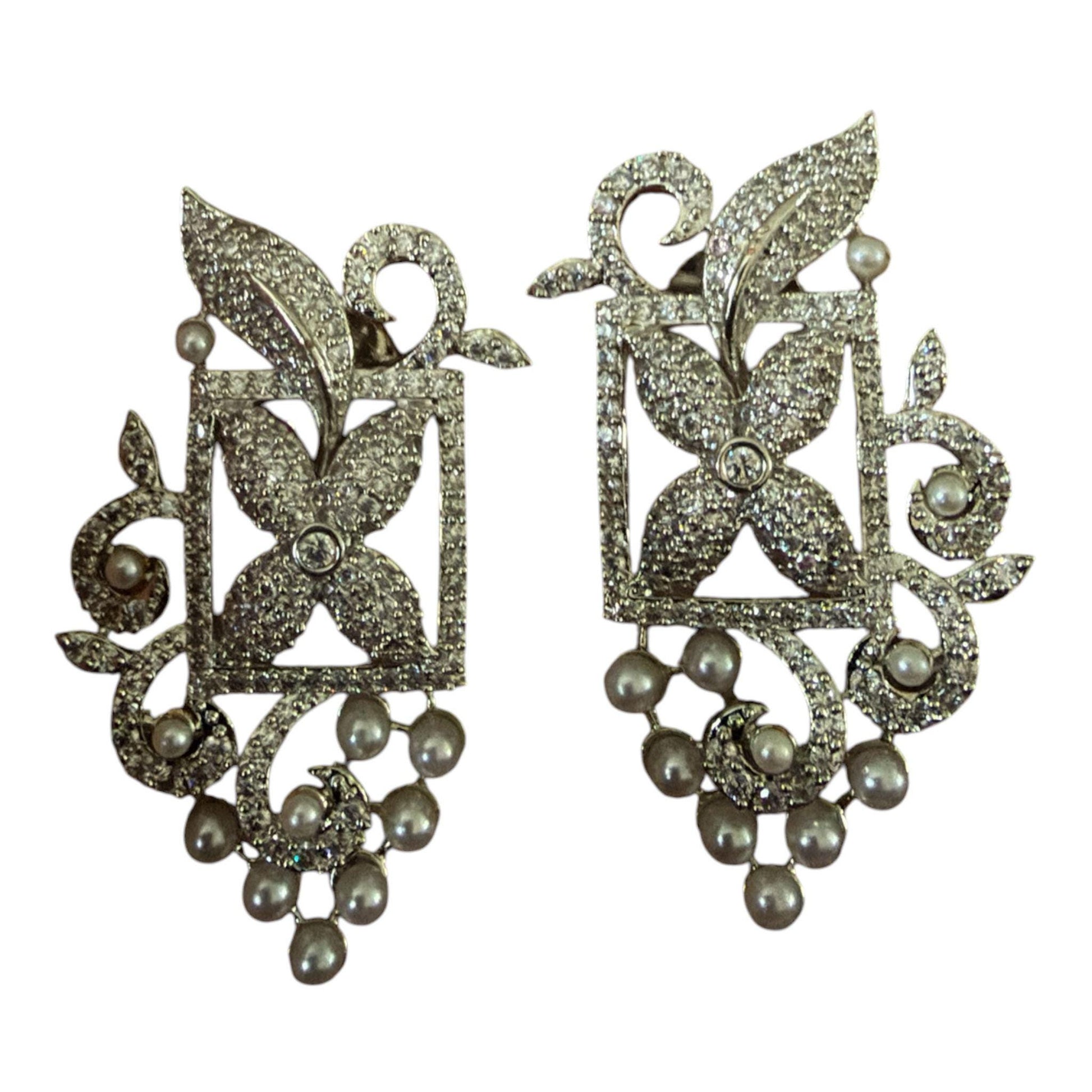 Enchanted Garden Pearl Earrings, Floral Statement Earrings, Vintage Inspired Bridal Earrings,
