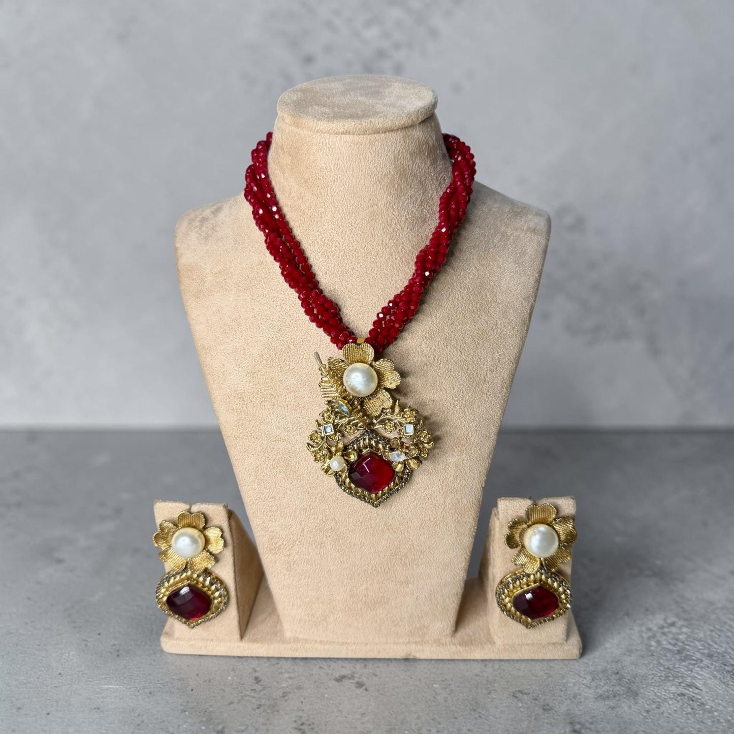 Floral Pearl Pendant Beaded Necklace Set for Women, Handmade Statement Jewelry Set.