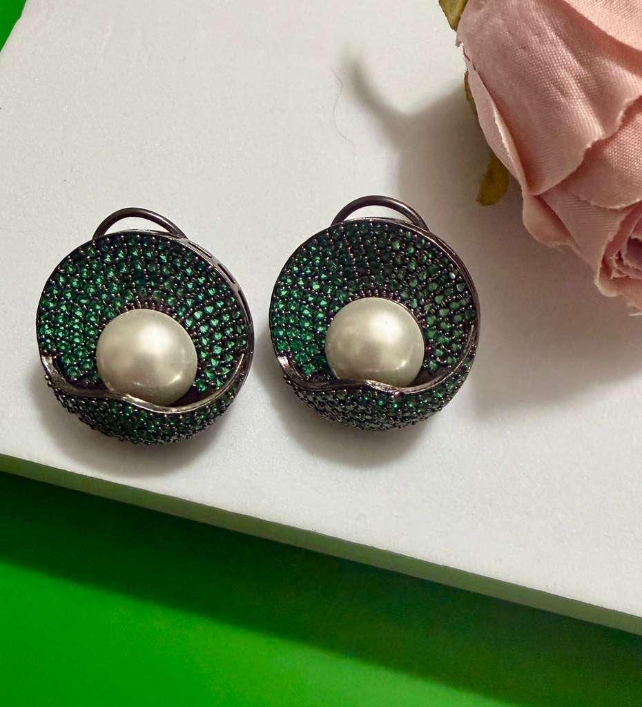 Emerald Green Pearl Stud Earrings Vintage Statement Earrings Luxury Round Stud Earrings