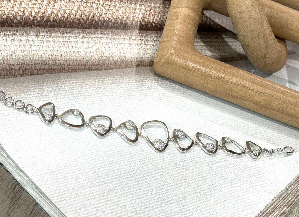 Modern Geometric , Minimalist Statement Bracelet for Women, Adjustable Link Bracelet
