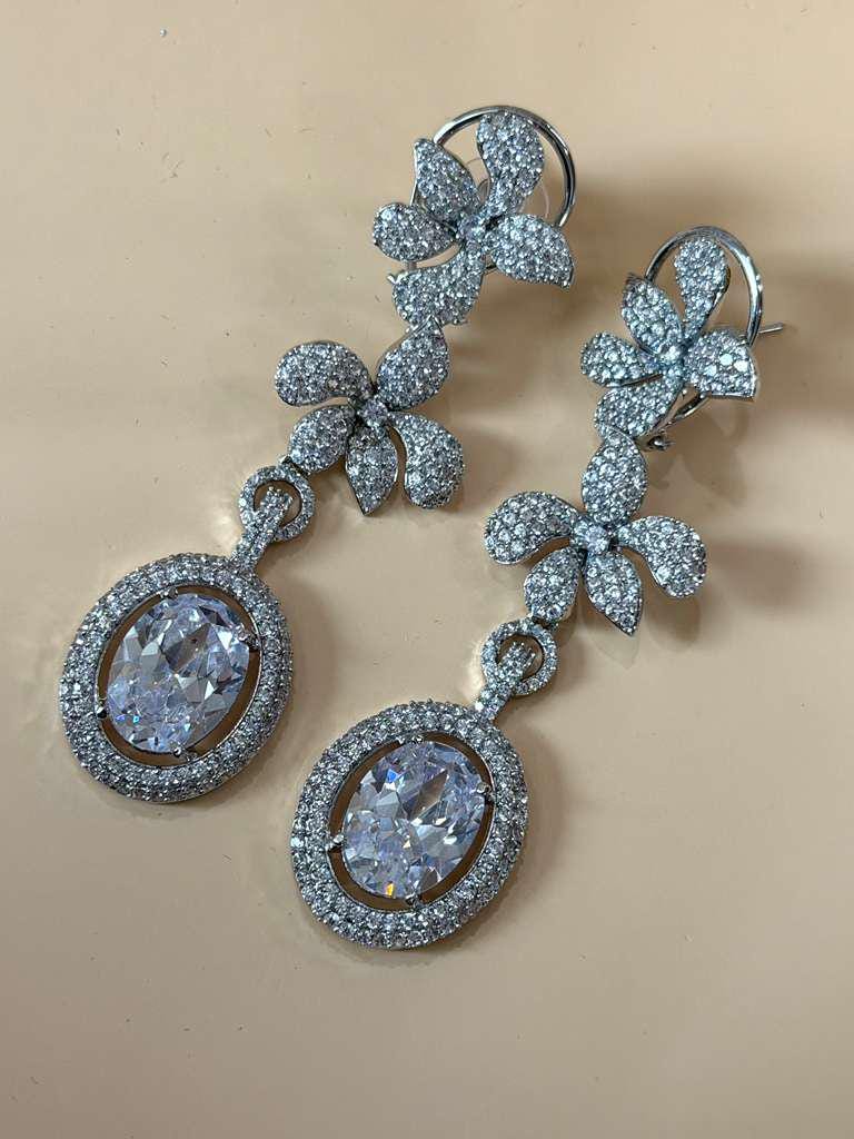 Floral Drop Earrings for Women, Statement Dangle, Bridal Wedding Earrings