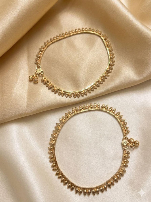 Delicate Gold Anklet Pair, Minimalist Indian Payal, Elegant Everyday Foot Jewelry for Women