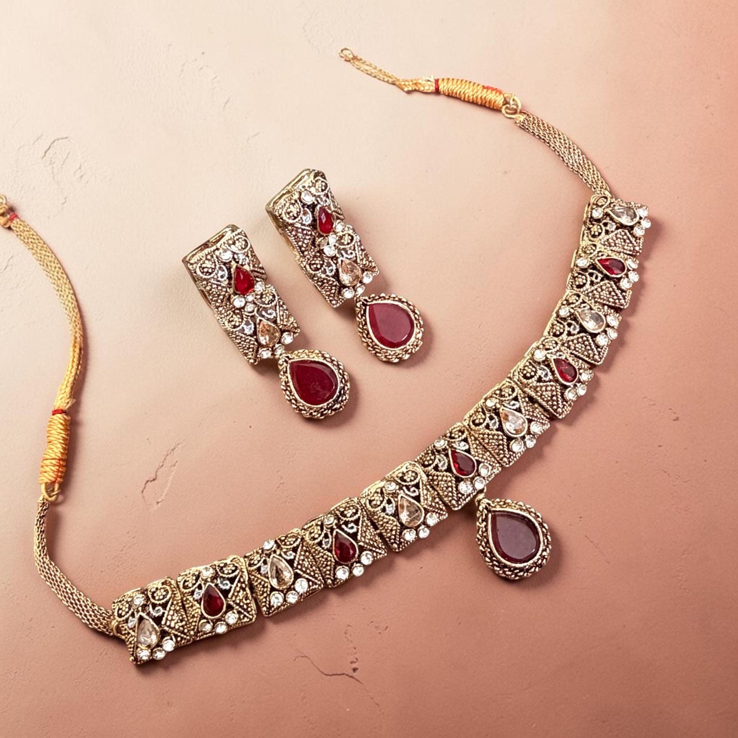 Choker necklace Set: Bollywood Antique Gold. Elegant women’s gift