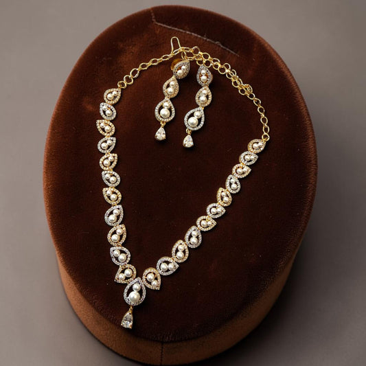 Pearl Teardrop Necklace , Gold Bridal Jewelry Set, Elegant Wedding Necklace with Earrings