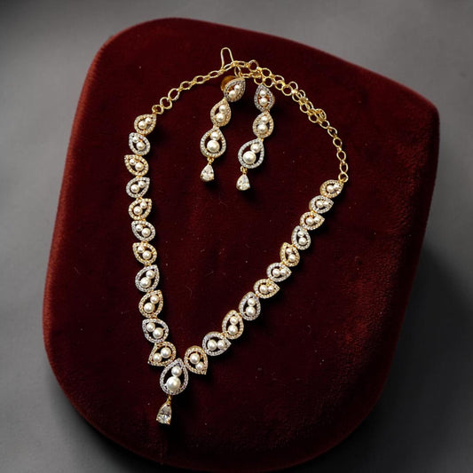 Pearl Teardrop Necklace , Gold Bridal Jewelry Set, Elegant Wedding Necklace with Earrings