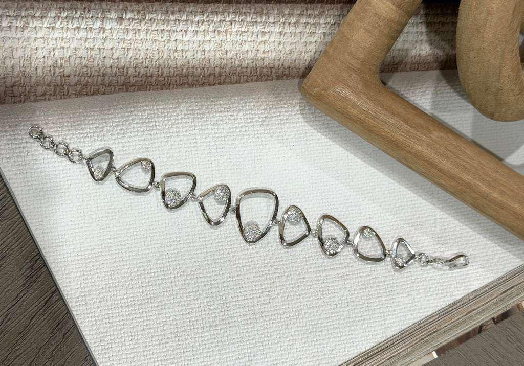 Modern Geometric , Minimalist Statement Bracelet for Women, Adjustable Link Bracelet
