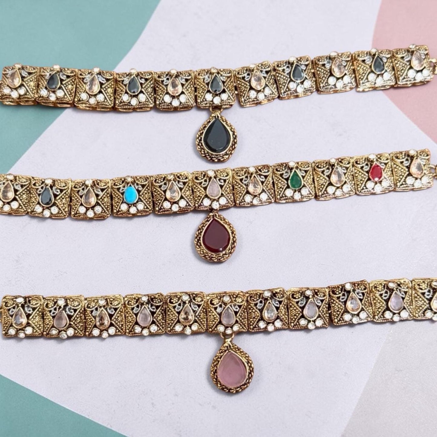 Choker necklace Set: Bollywood Antique Gold. Elegant women’s gift