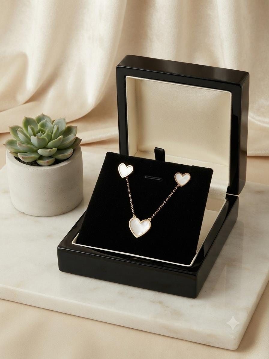 Timeless Pendant Set for Women Who Love Elegant Everyday Jewelry