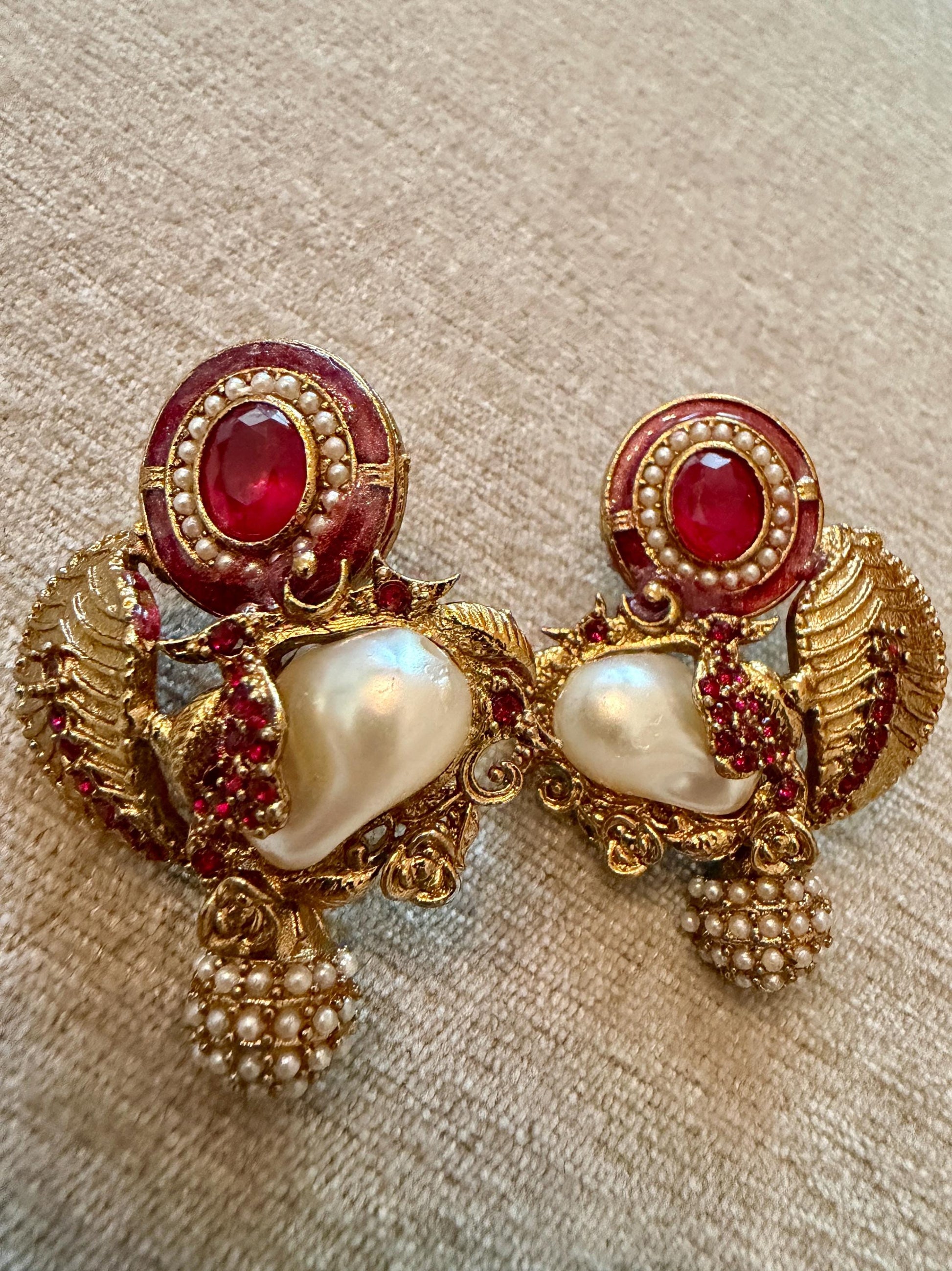 Luxury Gold-Toned Pearl & Black Stone fusion Earrings pakistani bollywood Style