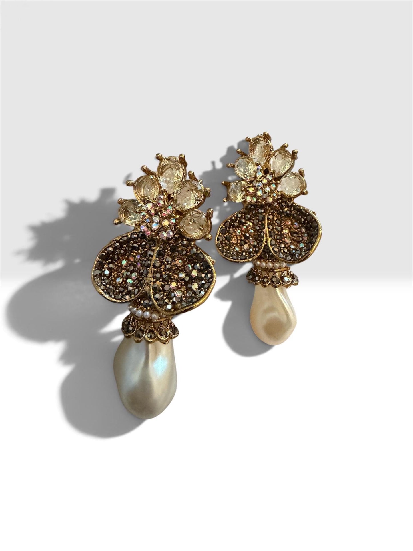 Luxury Gold-Toned Pearl & Black Stone fusion Earrings pakistani bollywood Style