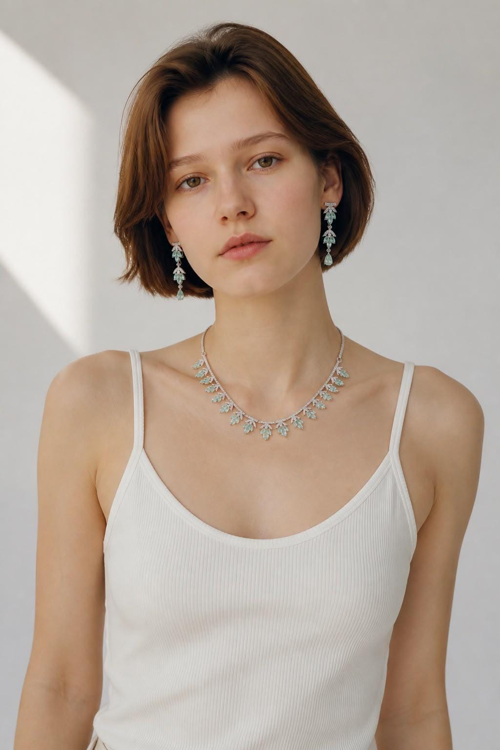 Elegant Leaf Motif Necklace Set with Simulated Emerald Stones
