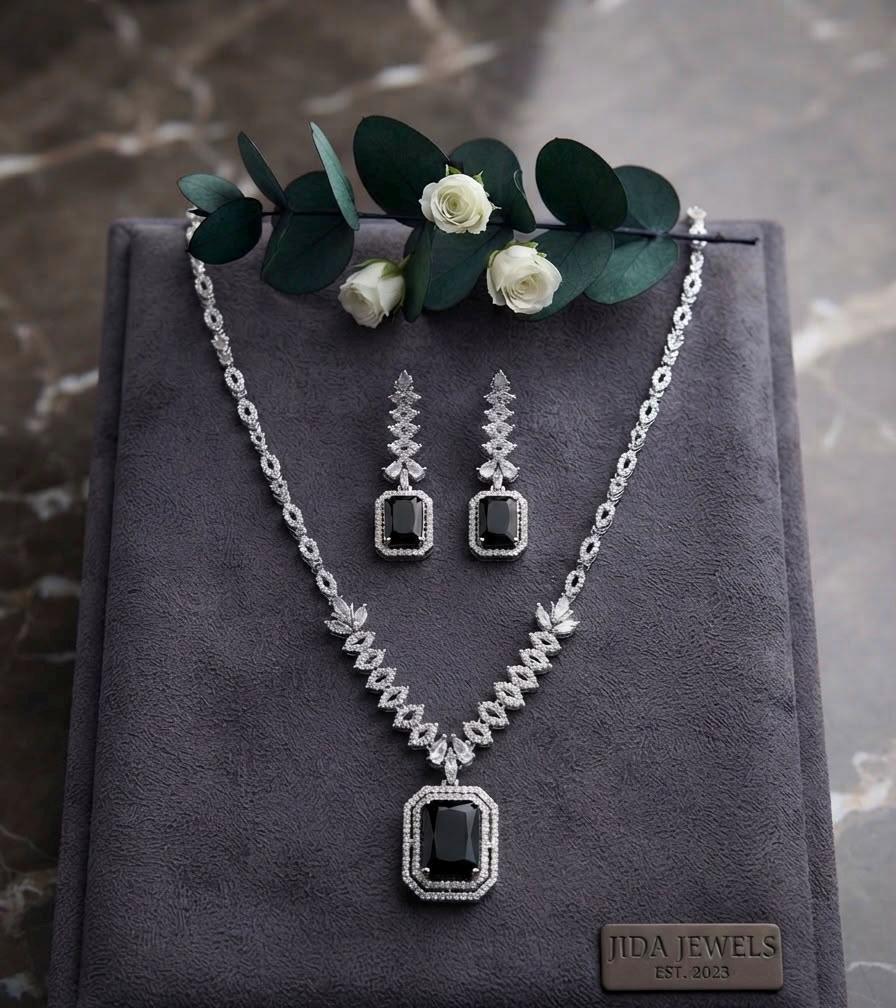 Geometric Necklace and Dangle Earrings for Party Wear