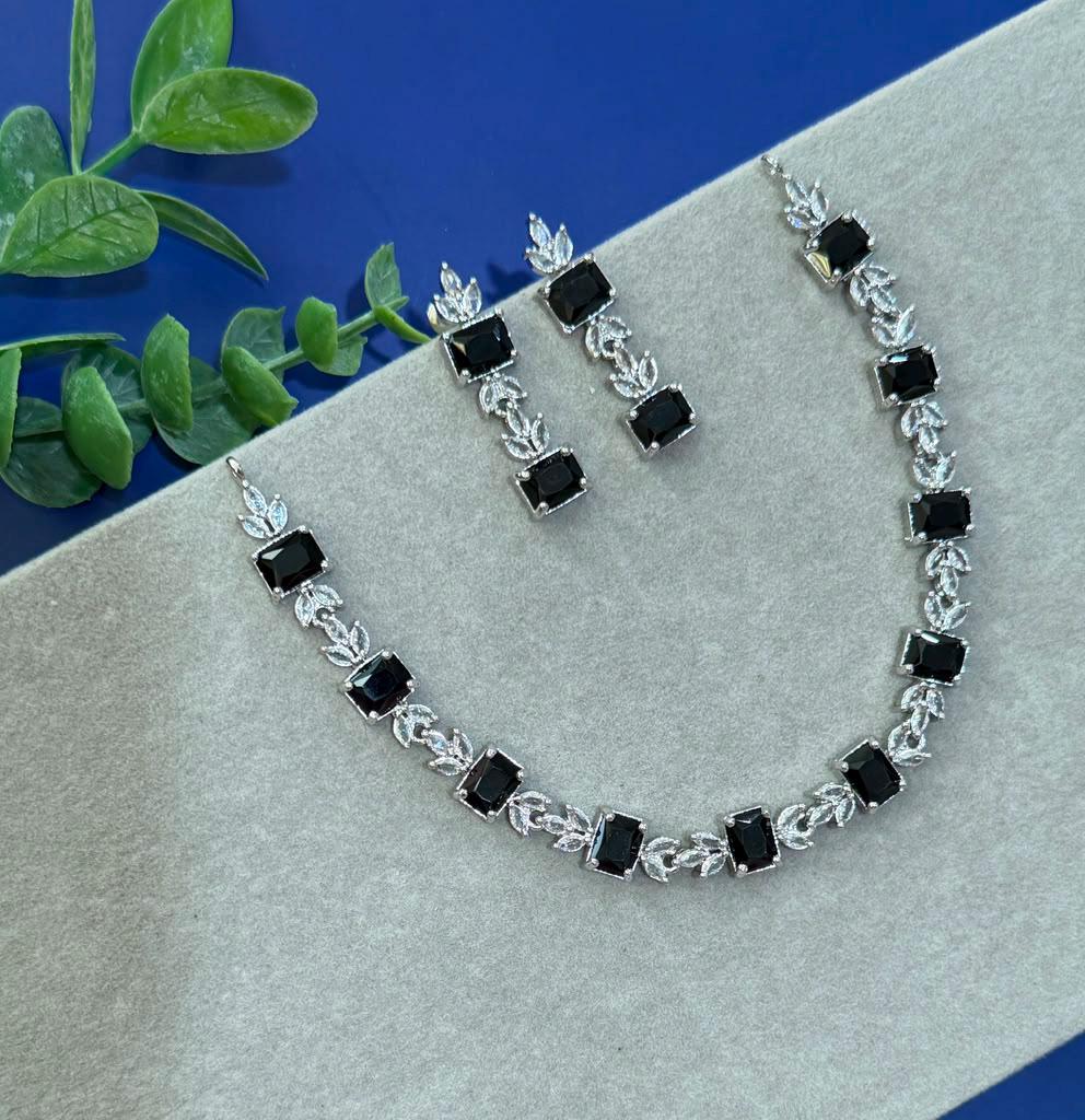 Modern Art Inspired Necklace Set with Timeless Appeal navy