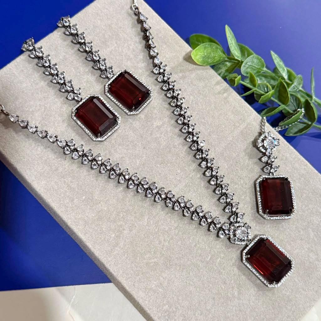 Radiant Wine Pendant Jewelry Set with Sparkling CZ Elegance