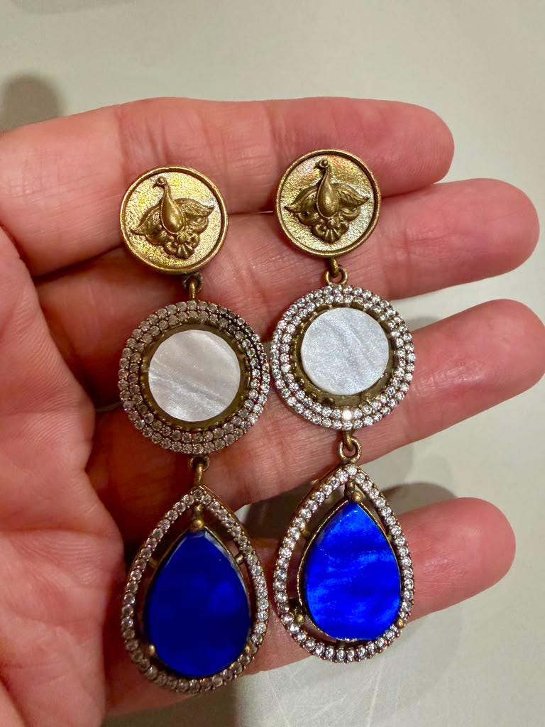 Luxury Mother of Pearl Earrings for Women with Designer Style antique