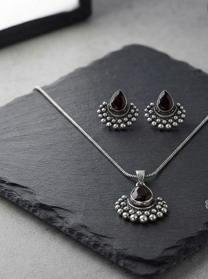 Classic Pendant Necklace and Matching Stud Earrings That Complement Every Look