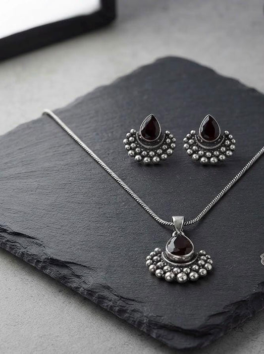 Classic Pendant Necklace and Matching Stud Earrings That Complement Every Look