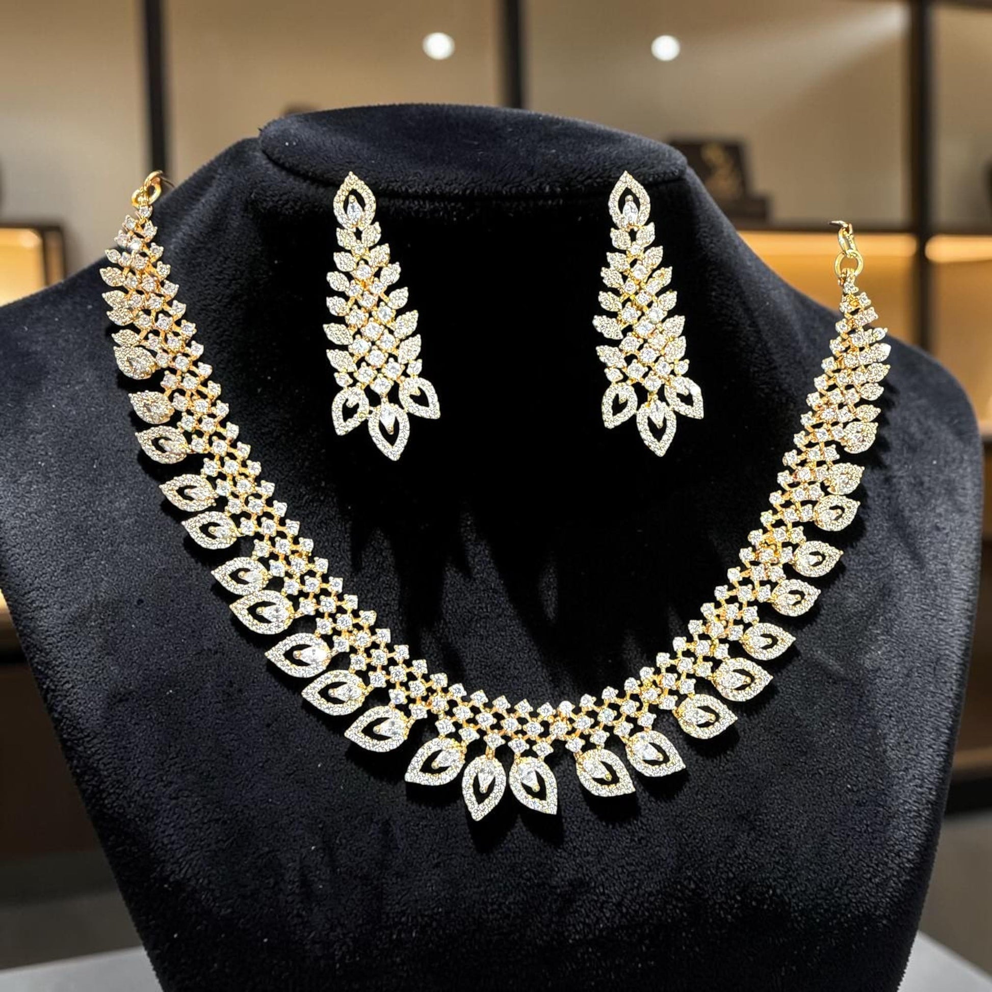 Luxury Floral Jewelry Set with Gold Plated Finish for Wedding and Evening Wear