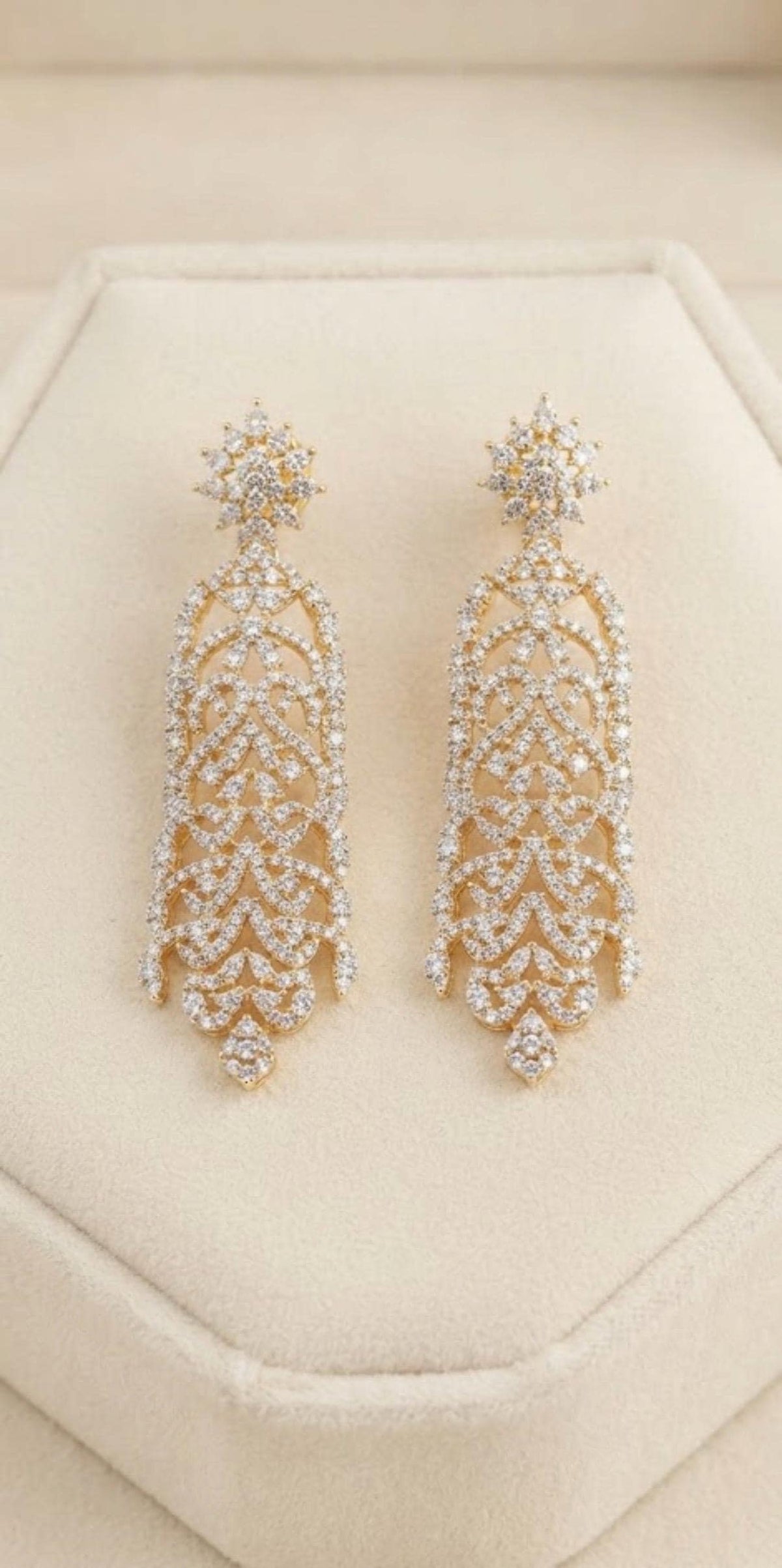 Women's Dangle Earrings Statement Drop Style for Events Gold/Silver